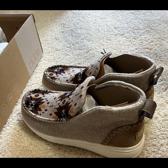 Hey Dude Womens Shoes Denny Aztec Buckle Exclusive - Picture 3 of 4